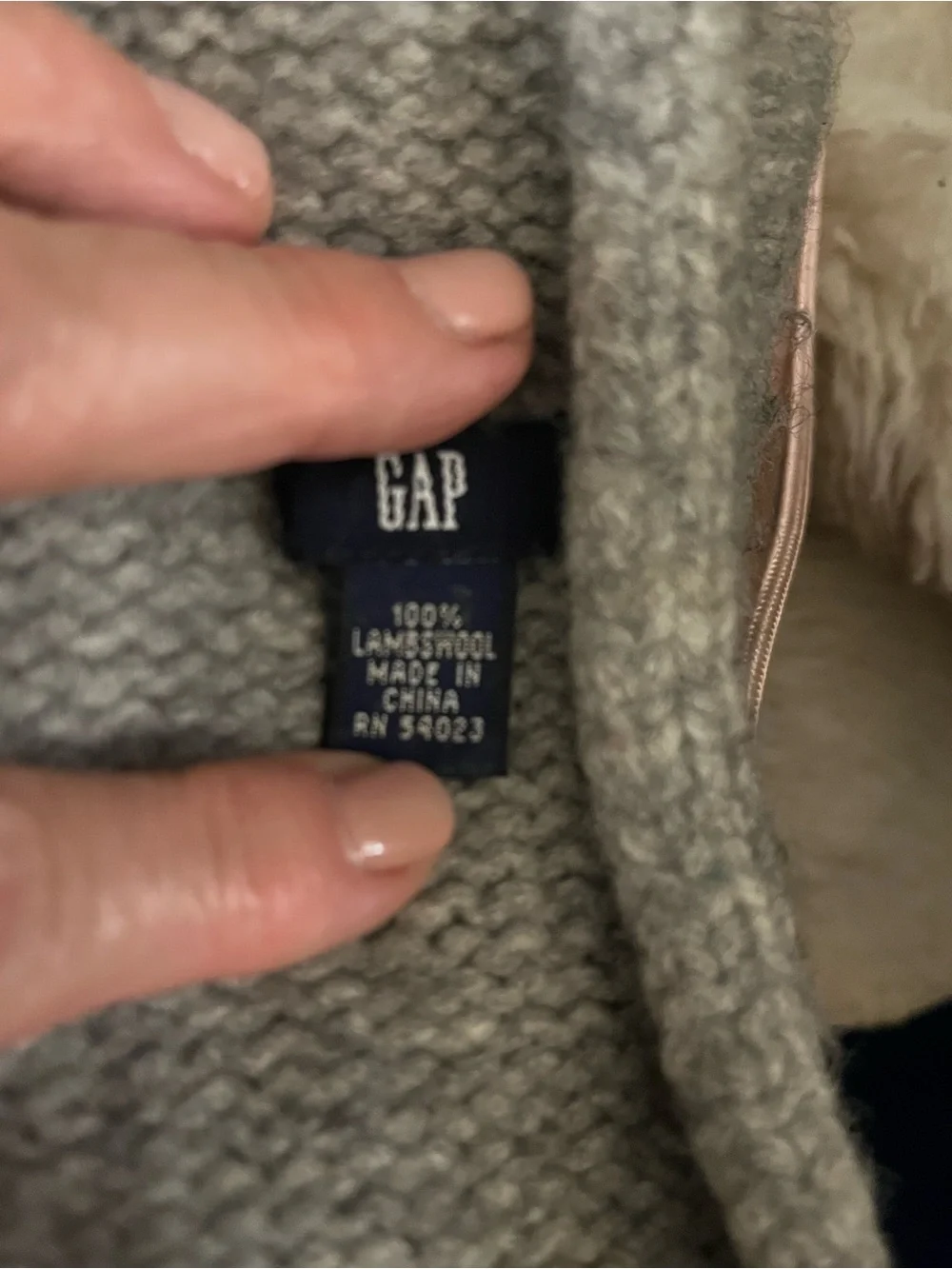 Gap woolCozy Light Gray Cable Knit Sweater